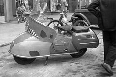 Elöl egy Maico gyártmányú Maicomobil robogó., 1959, Botár Angéla, roller, robogó, Fortepan #57881