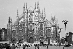 Italy, Milan, Dóm tér (Piazza del Duomo), a Dóm főhomlokzata., 1963, Pierre Varga, candelabra, gothic, Fortepan #58002