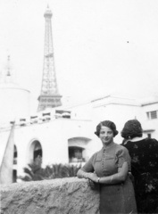 Franciaország, Párizs, Világkiállítás 1937., háttérben az Eiffel-torony., 1937, Fortepan/Album057, kiállítás, Gustave Eiffel-terv, Fortepan #58045