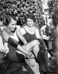 Hungary, Budapest XI., Gellért Gyógyfürdő., 1935, Fortepan/Album083, Budapest, smile, women, bathing suit, Fortepan #58072