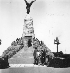 Észtország, Tallinn, Kadriorg Park, Ruszalka emlékmű., 1931, Gyöngyi, szobor, csoportkép, angyal-ábrázolás, emlékhely, Amandus Heinrich Adamson-terv, Fortepan #58112