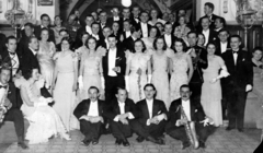 Magyarország, Hajdúnánás, Kaszinó, bál., 1940, Nagy Zoltán, hangszer, csoportkép, nők, férfiak, enteriőr, elegancia, mulatság, szaxofon, Fortepan #58315