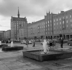 Germany, Rostock, Lange Strasse., 1962, Nagy Gyula, fountain, GDR, Fortepan #58467