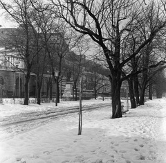 Hungary, Budapest I., Ybl Miklós tér, háttérben a Várkert Bazár., 1963, Nagy Gyula, Budapest, Fortepan #58517