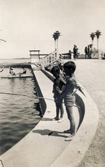 Hungary, Balatonföldvár, kikötő, híd a Galamb szigetre., 1935, Zsilinszky Sándor, Lake Balaton, Fortepan #58702