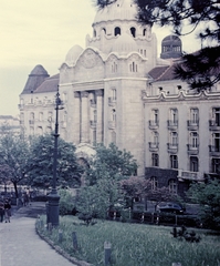 Magyarország, Budapest XI., a Gellért Szálló Kelenhegyi úti oldala (fürdő bejárat)., 1961, Fortepan, színes, lámpaoszlop, Budapest, Fortepan #5873