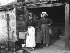 1916, Veszprém Megyei Levéltár/Nemere Péter, folk costume, Fortepan #58752