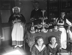 1916, Veszprém Megyei Levéltár/Nemere Péter, tableau, folk costume, sailor blouse, Fortepan #58753