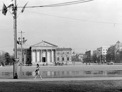 Magyarország, Budapest XIV., Hősök tere, Műcsarnok., 1959, Fortepan, zászló, utcakép, életkép, múzeum, lámpaoszlop, Budapest, Schickedanz Albert-terv, neoklasszicizmus, Fortepan #5879