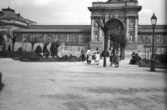 Hungary, Budapest XIV., Iparcsarnok., 1916, Németh Tamás, Urai Dezső, genre painting, gas lamp, Budapest, Christian Ulrich-design, Fortepan #59070