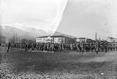 az 1847-ben alapított Manastır Katonai Gimnázium (Manastır Askerî İdadisi) épülete. Később múzeumot alakítottak ki az épületben., 1916, Németh Tamás, Urai Dezső, military, genre painting, Fortepan #59097