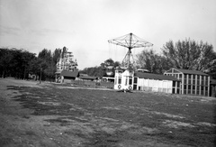 Magyarország, Városliget, Budapest XIV., Angolpark, a későbbi hadiaréna helye. Reymetter Árpádné Aeroplán körhintája, távolabb az Angolpark első ősi óriáskereke., 1912, Németh Tamás, Urai Dezső, vurstli, Budapest, körhinta, óriáskerék, Fortepan #59268