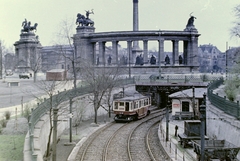 Magyarország, Budapest XIV., a Millenniumi Földalatti Vasút az Állatkert felől tart a Hősök tere alá (bal oldali közlekedés)., 1954, Fortepan, színes, földalatti, Siemens-Schlick-márka, Budapest, Fortepan #596