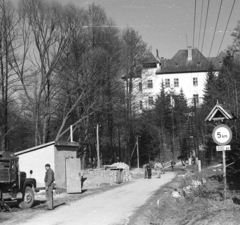 Magyarország, Nagyhuta, Kőkapu, Károlyi-vadászkastély (ekkor Erdészeti Üdülő, ma szálloda)., 1968, Tóth Lajos, Fortepan #59720