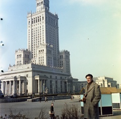 Lengyelország, Varsó, a Kultúra és Tudomány Palotája., 1965, Nagy Gyula, színes, szocreál, felhőkarcoló, Lev Rudnev-terv, Fortepan #59944