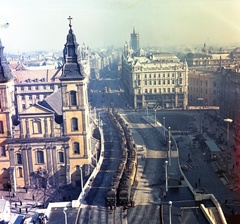 Magyarország, Budapest V., az Erzsébet híd terheléspróbája, pesti kapuzatról a Belvárosi templom és a Szabad sajtó út felé nézve., 1964, Nagy Gyula, vasút, színes, hídépítés, terheléspróba, Budapest, Fortepan #59962