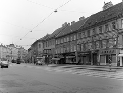 Ausztria, Bécs, Mariahilfer Strasse a Rosinagasse felől az Europaplatz felé nézve., 1975, Nagy Gyula, Volkswagen-márka, Volkswagen Typ3, Fortepan #60080