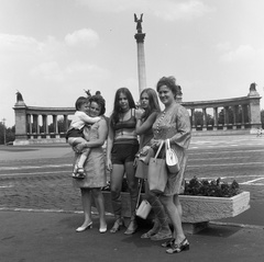 Magyarország, Budapest XIV., Hősök tere., 1972, Nagy Gyula, Budapest, Gábriel arkangyal-ábrázolás, retikül, Fortepan #60083