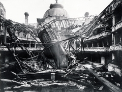 Magyarország, Budapest XIII., a bombatalálatot kapott Vígszínház., 1945, Fortepan, háborús kár, színház, rom, Fellner és Helmer-terv, épületkár, Budapest, Ferdinand Fellner Jr.-terv, Hermann Helmer-terv, Fortepan #60157