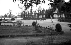 Magyarország, Nyíregyháza, sóstói Strandfürdő., 1942, Zsanda Zsolt, strand, park, pad, Fortepan #60392