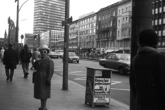 Németország, Berlin, Nyugat-Berlin, Tauentzienstrasse, háttérben az Europa Center., 1976, Gárdos György, Nyugat-Berlin, Fortepan #60535