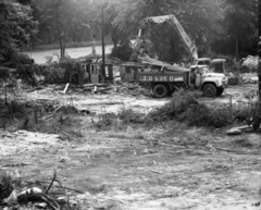 Magyarország, Budapest IX., a Mihálkovics-telep bontása, háttérben a Haller utca (Hámán Kató út), 1978, Krantz Károly, Budapest, Fortepan #60742