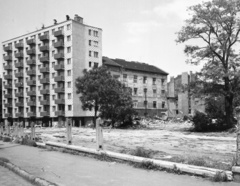 Magyarország, Budapest IX., Tűzoltó utca, balra az Ernő utca és Mihálkovics utca közötti ház a Haller utca (Hámán Kató út) felől nézve., 1978, Krantz Károly, Budapest, Fortepan #60753