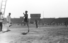 Magyarország, Népstadion, Budapest XIV., 1962, Lencse Zoltán, óra, atlétika, távolugrás, sportbíró, Budapest, Fortepan #60833