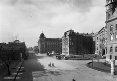 Magyarország, Győr, a Városháza hátsó oldala., 1951, UVATERV, vasút, utcakép, pályaudvar, vasútállomás, középület, neobarokk stílus, Hübner Jenő-terv, Fortepan #6103