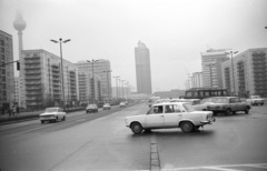 Germany, Berlin, Kelet-Berlin, Karl Marx Allee, szemben az Alexanderplatz., 1971, Lencse Zoltán, hotel, Polski Fiat-brand, TV tower, GDR, socialist realism, Polish brand, automobile, East-Berlin, fog, wall painting, Hermann Henselmann-design, Roland Korn-design, Heinz Scharlipp-design, Walter Womacka-design, Hans Erich Bogatzky-design, Fortepan #61089