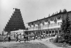 Slovakia,High Tatras, Štrbské pleso, háttérben a Panorama Hotel., 1971, Lencse Zoltán, Czechoslovakia, hotel, minivan, modern architecture, department store, Tatra Mountains, TAZ-brand, Zdeněk Řihák-design, Fortepan #61316