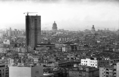 Kuba, Havanna, a város látképe a FOCSA épületből, középen a Capitolio Nacional kupolája., 1974, Mészáros Zoltán, építkezés, látkép, felhőkarcoló, középület, neoklasszicizmus, Eugenio Rayneri Piedra-terv, Fortepan #61526