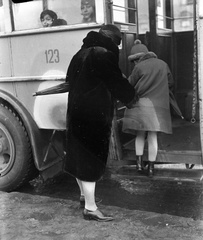 1930, Beney Endre és felesége, transport, bus, number plate, Fortepan #61641