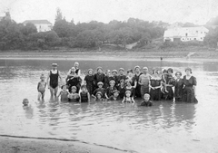 Hungary, Sárospatak, Bodrog folyó, fürdőzők csoportképe., 1922, Fortepan, bathing, Fortepan #6388