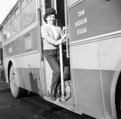 1965, Fortepan, portrait, bus, Hungarian brand, Ikarus-brand, woman, conductor, Capital Bus Works, girls'n'cars, Fortepan #6482