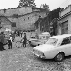 Magyarország, Eger, Tinódi Sebestyén (Dózsa György) tér, szemben a Vár., 1965, Magyar Rendőr, kerékpár, Wartburg 311/312, Fortepan #65173