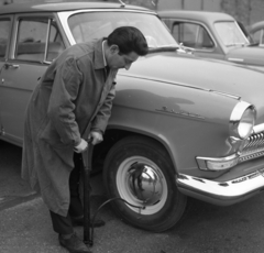 Magyarország, Budapest IX., a rendőrség Nádasdy utca és Vaskapu utca közötti gépjárműtelepe., 1966, Magyar Rendőr, pumpa, GAZ M21 Volga, Budapest, Fortepan #65325