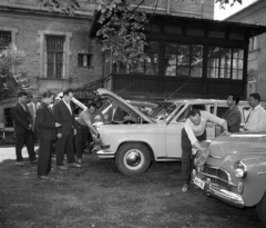 Magyarország, Budapest XIV., Radovic Dusán köz (Rövid utca) 3., ORFK Állami Futárszolgálat (később Készenléti Rendőrség) udvara., 1966, Magyar Rendőr, Budapest, FSO Warszawa, Fortepan #65342