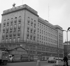 Magyarország, Budapest V., Erzsébet (Engels) tér - Deák Ferenc tér sarok, a Budapesti Rendőr-főkapitányság épülete., 1967, Magyar Rendőr, Budapest, Fortepan #65565