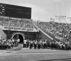 Magyarország, Népstadion, Budapest XIV., Színészek-Újságírók Rangadó (SZÚR)., 1971, Magyar Rendőr, felirat, Budapest, Fortepan #65827