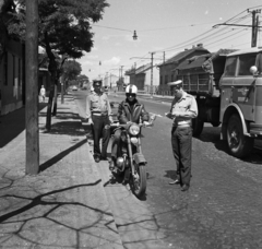 Magyarország, Budapest XIX., Üllői út (Vörös Hadsereg útja) a Tálas utca felől a Kőér utca felé nézve., 1971, Magyar Rendőr, Jawa-márka, Jawa 350, Budapest, Fortepan #65841