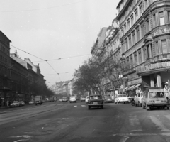 Magyarország, Budapest VII., Erzsébet (Lenin) körút a Dohány utcától az Oktogon felé nézve., 1972, Magyar Rendőr, Budapest, forgalom, rendszám, Wartburg 353, Fortepan #65869