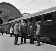 Magyarország, Budapest VIII., Keleti pályaudvar., 1973, Magyar Rendőr, Budapest, Fortepan #65982