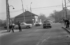 Magyarország, Budapest XIII., Fáy utca - Béke utca kereszteződés., 1973, Magyar Rendőr, forgalom, Wartburg-márka, rendőr, jelzőtábla, GAZ M21 Volga, GAZ 24 Volga, rendszám, Wartburg 353, Budapest, helyszínelés, Moszkvics 426, Fortepan #66008