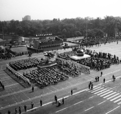 Hungary, Budapest XIV., Ötvenhatosok tere (Felvonulási tér), május 1-i felvonulás., 1975, Magyar Rendőr, march, 1st of May parade, Budapest, ad truck, Fortepan #66082