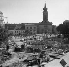 Magyarország, Budapest V.,Budapest IX., Kálvin tér az aluljáró építése idején. Szemben a Ráday utca és a református templom., 1976, Magyar Rendőr, villamos, Budapest, Fortepan #66188