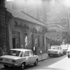 Hungary, Budapest VII., Akácfa utca 12., Balaton Étterem., 1976, Magyar Rendőr, Wartburg-brand, neon sign, Budapest, number plate, Fortepan #66222