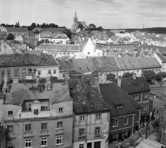 Hungary, Sopron, kilátás a Tűztoronyból az Előkapu és a Várkerület (Lenin körút) felé, háttérben a Szent Mihály-templom., 1976, Magyar Rendőr, picture, Fortepan #66249