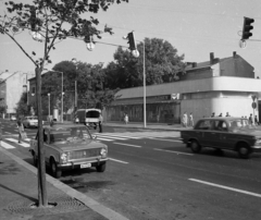 Hungary, Budapest VIII.,Budapest IX., Üllői út, Klinikák metróállomás., 1976, Magyar Rendőr, number plate, Budapest, crosswalk, Fortepan #66260