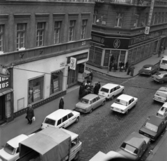 Hungary, Budapest VI.,Budapest VII., Király (Majakovszkij) utca, szemben a Kis Diófa utca torkolata., 1976, Magyar Rendőr, Zuk-brand, Lada 1200 estate, Videoton-brand, Budapest, Fortepan #66297